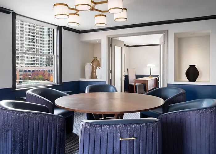 Hilton Orrington/evanston