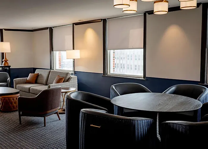 Hilton Orrington/evanston